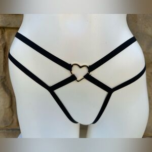 VICTORIA’S SECRET VERY SEXY  CROTCHLESS V-STRING SIZE XS